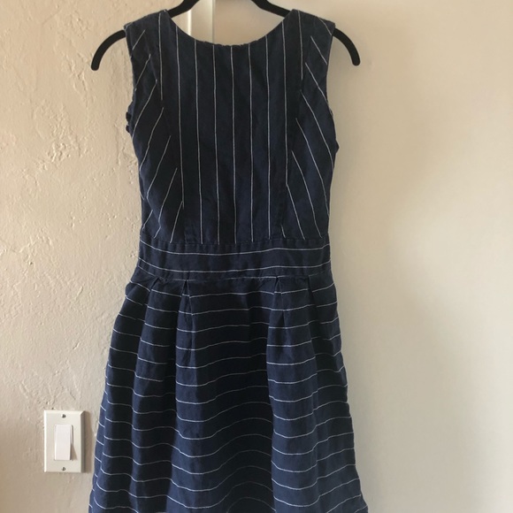 Banana Republic Summer Dress - Picture 1 of 4
